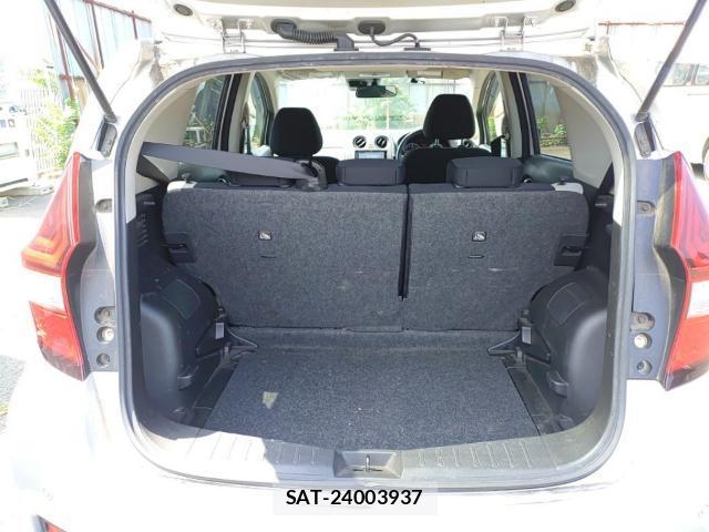 Nissan NOTE 2019-07 8328194-7