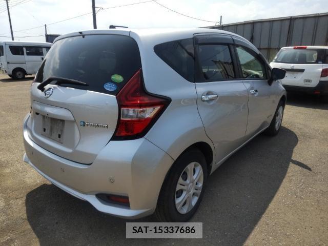 Nissan NOTE 2019-07 8328204-4