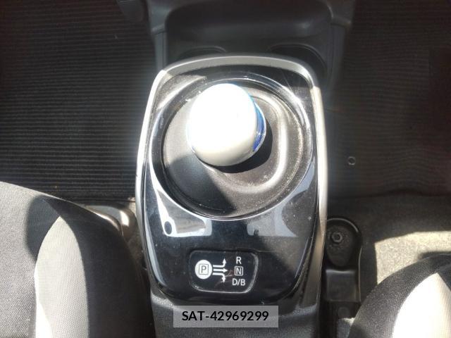 Nissan NOTE 2018-07 8328205-11