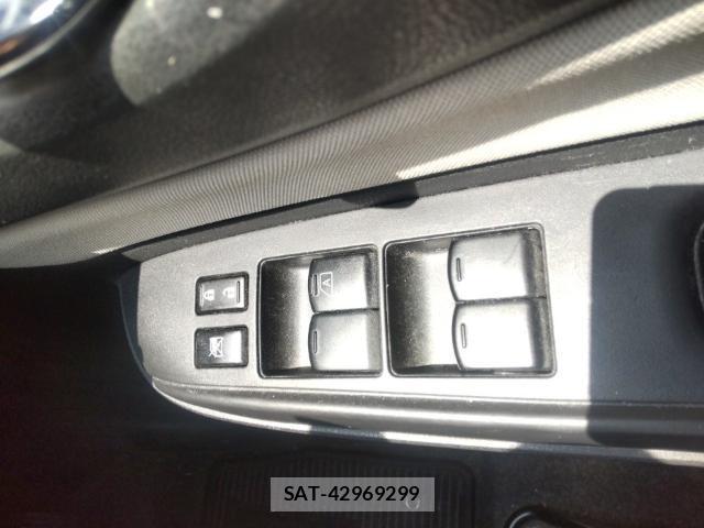 Nissan NOTE 2018-07 8328205-13