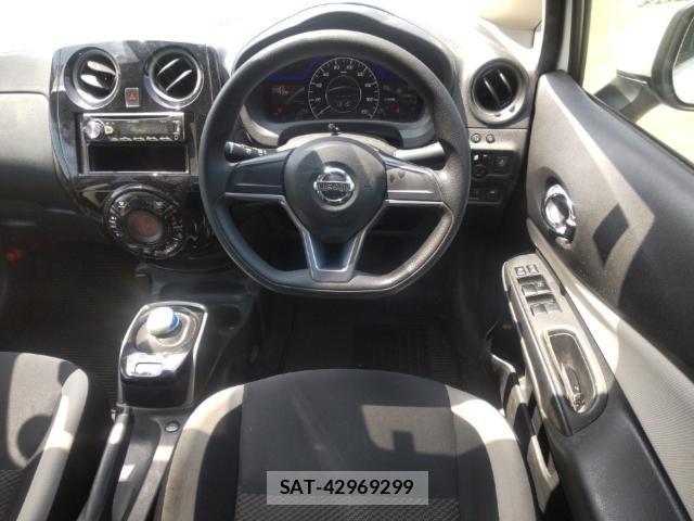Nissan NOTE 2018-07 8328205-2
