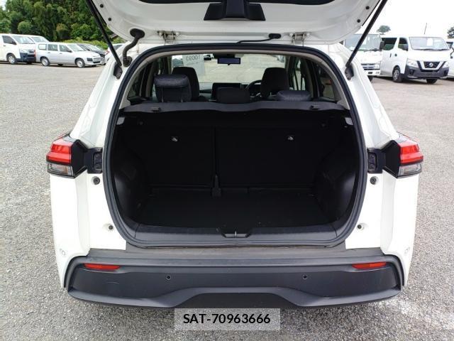 Nissan NOTE 2021-07 8328242-7