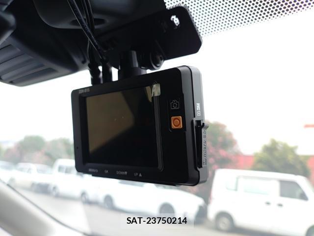 Nissan NOTE 2019-07 8328326-16