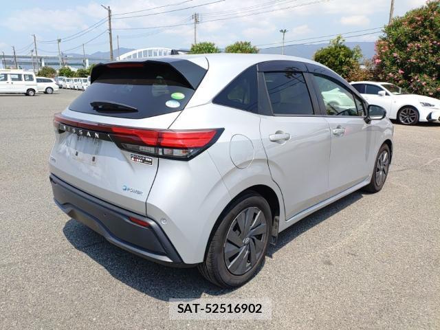 Nissan NOTE 2021-07 8328342-4