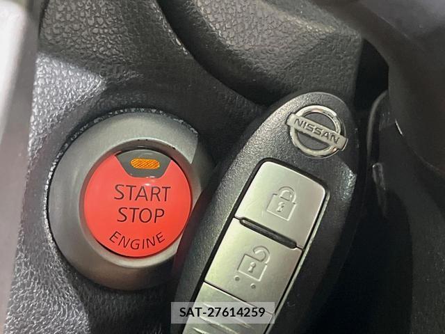 Nissan NOTE 2014-02 8328531-6