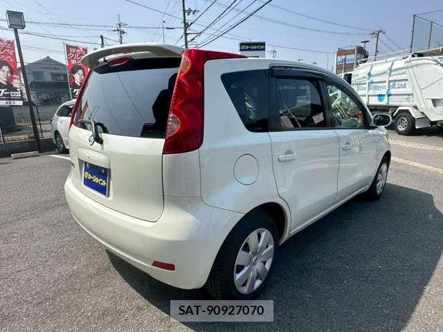 Nissan NOTE 2011-09 8328745-1