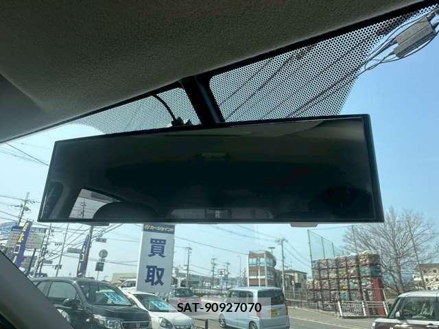 Nissan NOTE 2011-09 8328745-13