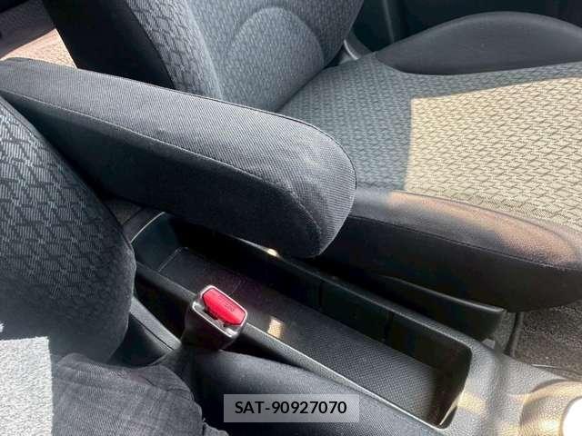 Nissan NOTE 2011-09 8328745-7