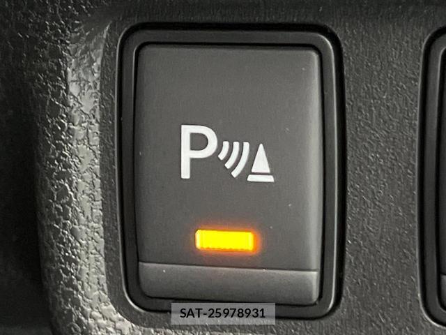 Nissan NOTE 2019-08 8329164-4