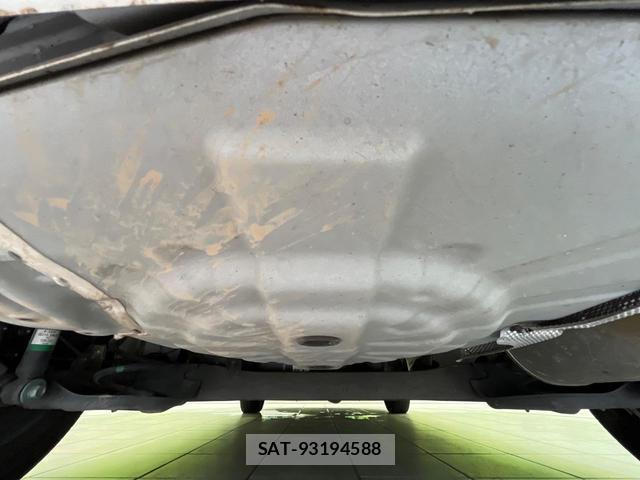 Nissan NOTE 2017-11 8329165-18