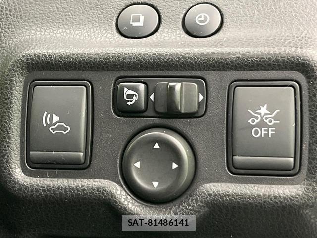 Nissan NOTE 2017-04 8329173-4
