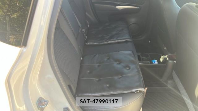 Nissan NOTE 2013-10 8329234-6