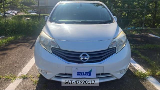 Nissan NOTE 2013-10 8329234-9
