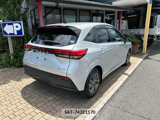 Nissan NOTE 2021-06 8329368-4