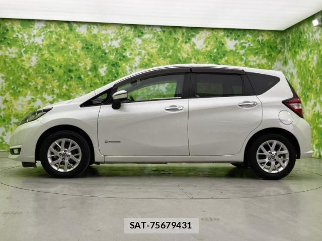 Nissan NOTE 2019-08 8329384-1