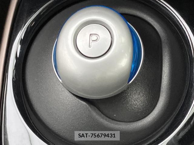 Nissan NOTE 2019-08 8329384-17