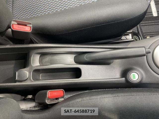 Nissan NOTE 2015-07 8329453-15
