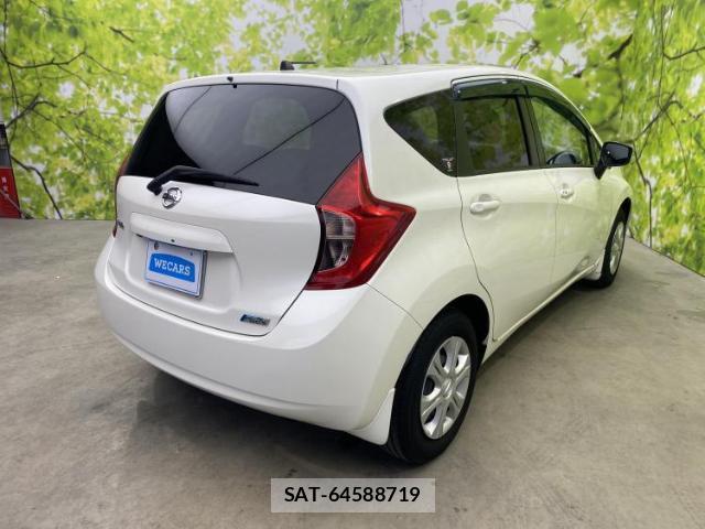 Nissan NOTE 2015-07 8329453-2