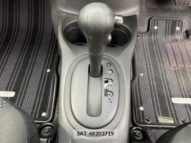 Nissan NOTE 2016-03 8329697-16