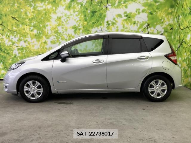 Nissan NOTE 2018-03 8329854-1