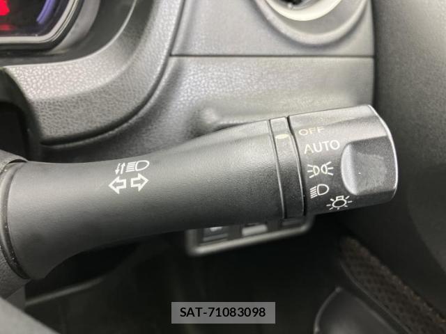 Nissan NOTE 2016-04 8329855-16