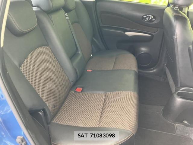 Nissan NOTE 2016-04 8329855-4