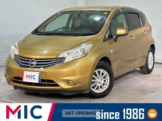 Nissan NOTE 2013-12 8329989-0