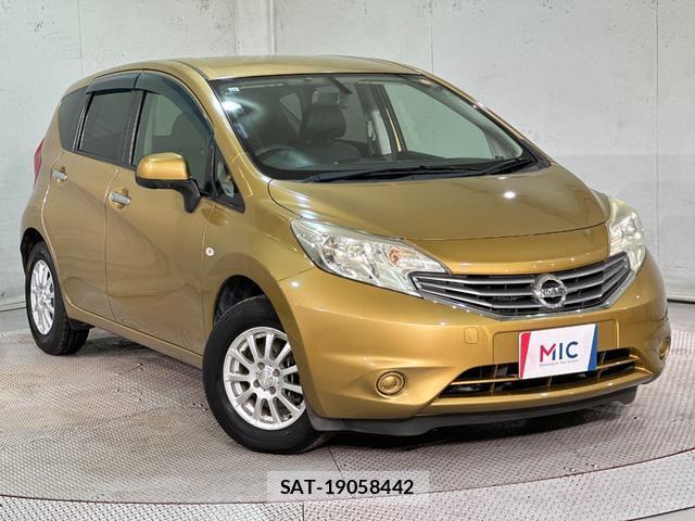 Nissan NOTE 2013-12 8329989-14