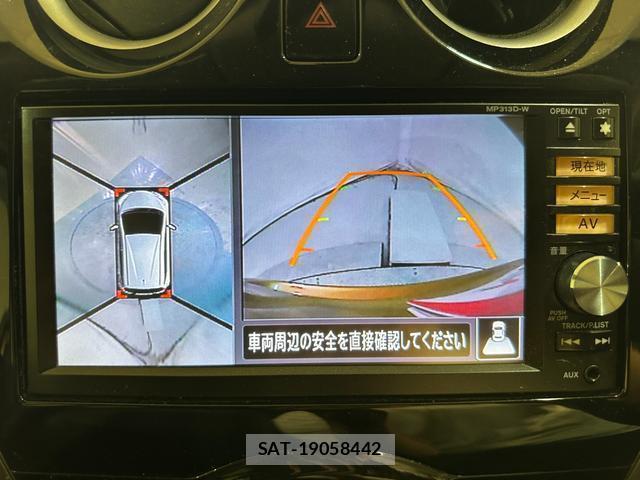 Nissan NOTE 2013-12 8329989-6