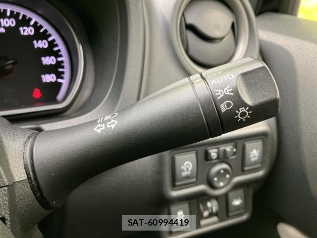 Nissan NOTE 2017-07 8330004-14