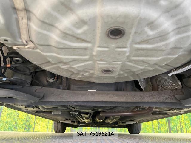Nissan NOTE 2016-12 8330183-18