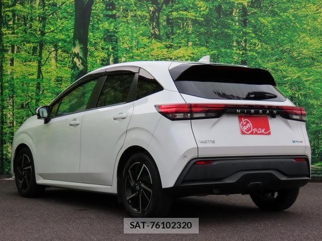 Nissan NOTE 2022-02 8330352-4