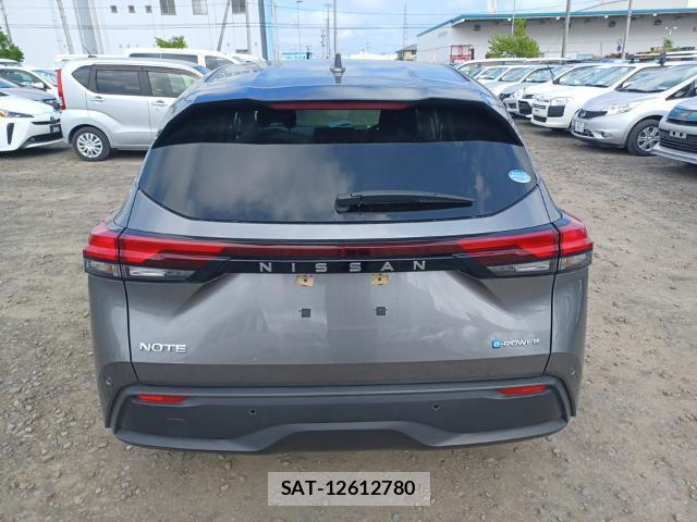Nissan NOTE 2021-07 8330378-1