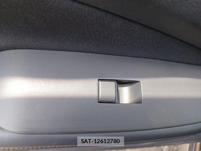 Nissan NOTE 2021-07 8330378-12