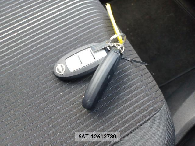 Nissan NOTE 2021-07 8330378-14