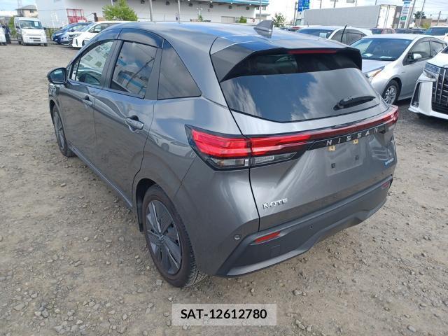 Nissan NOTE 2021-07 8330378-5