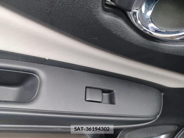 Nissan NOTE 2019-07 8330385-12