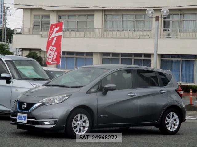 Nissan NOTE 2017-11 8330391-11