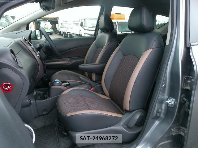 Nissan NOTE 2017-11 8330391-8