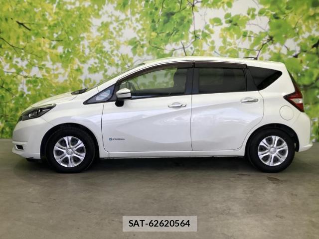 Nissan NOTE 2017-06 8330393-1