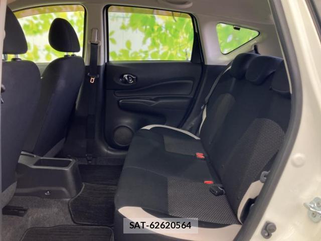 Nissan NOTE 2017-06 8330393-6