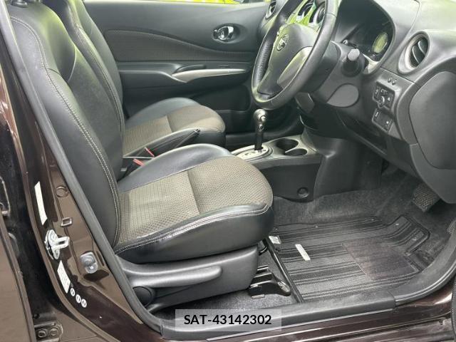 Nissan NOTE 2015-10 8330396-3