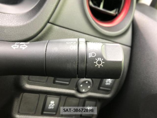 Nissan NOTE 2020-07 8330410-15