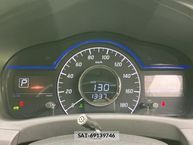 Nissan NOTE 2019-06 8330581-14