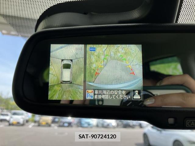 Nissan NOTE 2014-02 8330614-12