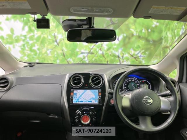 Nissan NOTE 2014-02 8330614-3