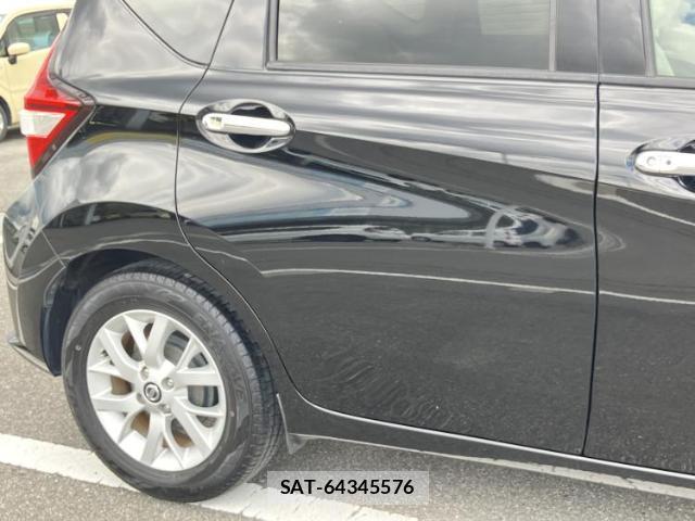 Nissan NOTE 2018-06 8330655-4