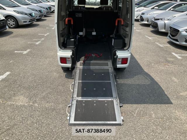Nissan CLIPPER RIO 2021-06 8330173-1
