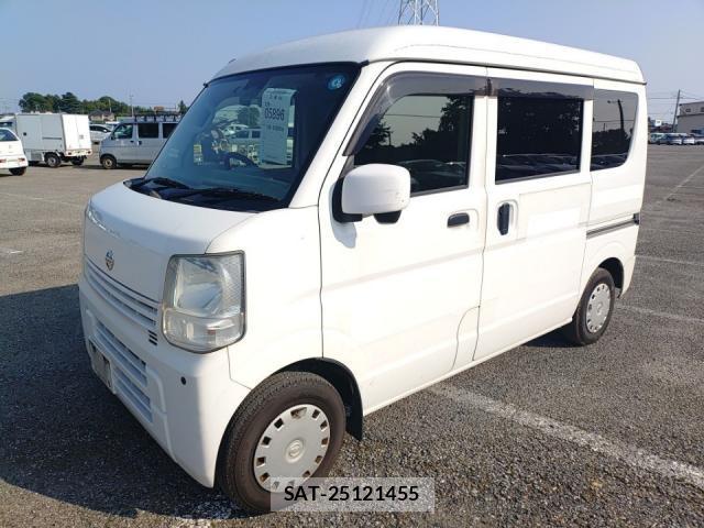 Nissan CLIPPER VAN 2017-04 8328258-0