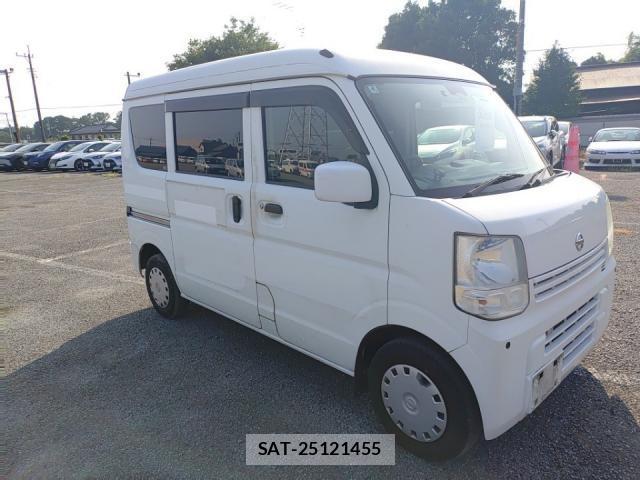 Nissan CLIPPER VAN 2017-04 8328258-1